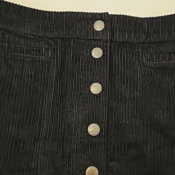 Wilfred Free black corduroy button front mini skirt size 6 - Picture 3 of 11